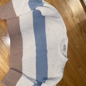 Sweater from Francesca‘s wore once.